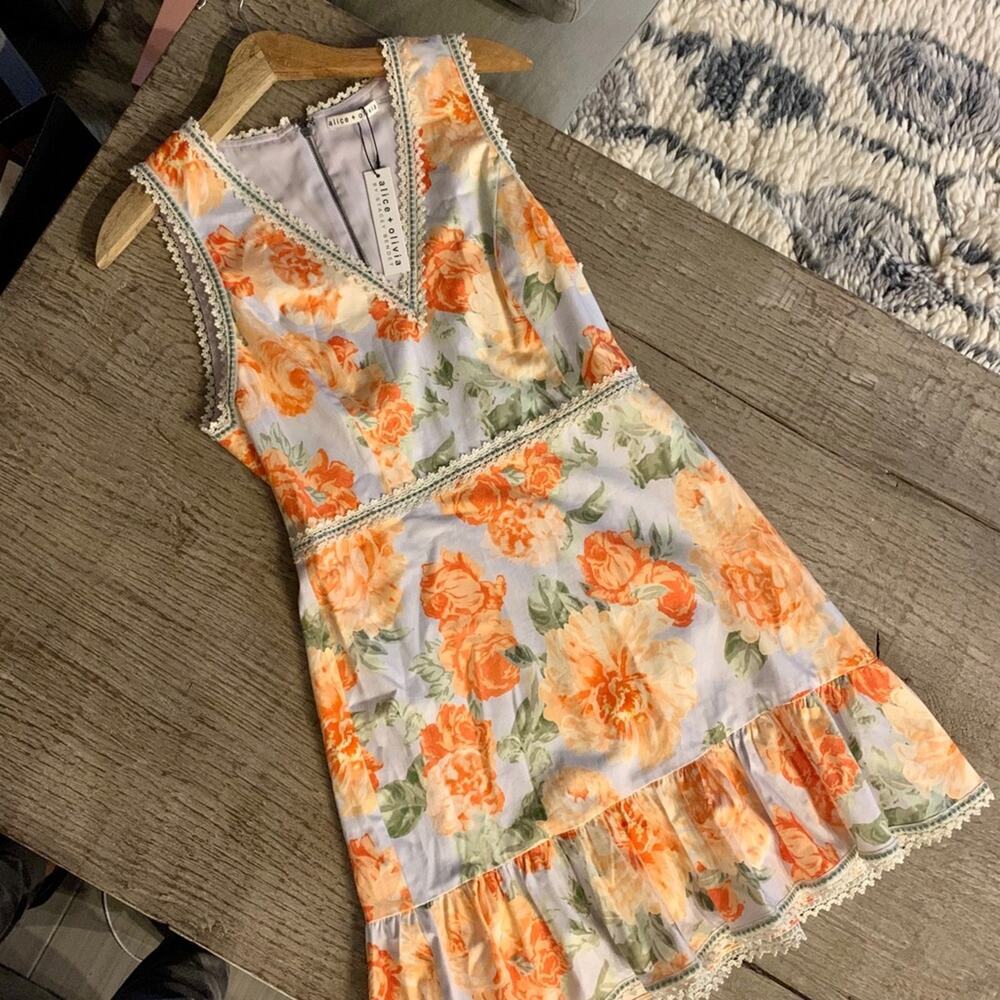 Alice + Olivia Kirean Dress. - Picture 9 of 12